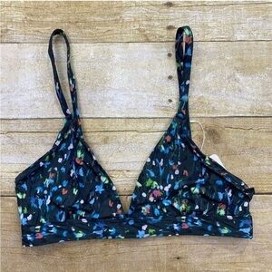 NWT - Women’s Fabletics Fine Touch Triangle Bralette (Midnight Garden, XS/4)